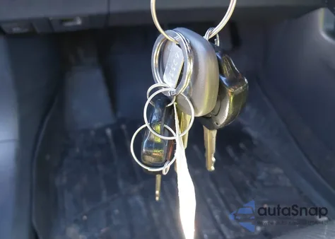 2011 Scion Tc из США, поврежденный, VIN JTKJF5C71B3009664